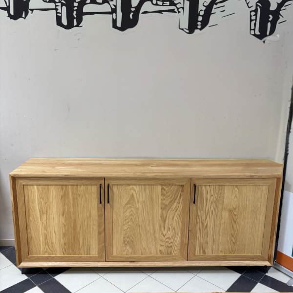 Buffet en chêne massif 3 portes