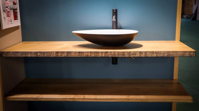 Plan de salle de bain en bois massif